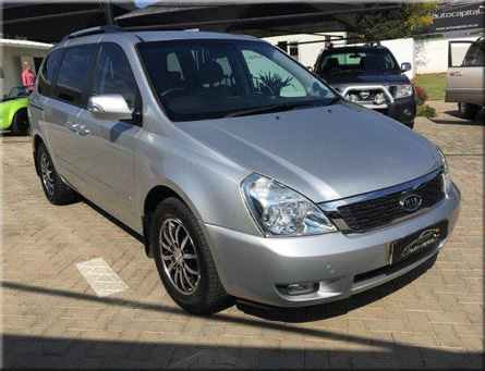kia_sedona_2.2vx_crdi_auto1
